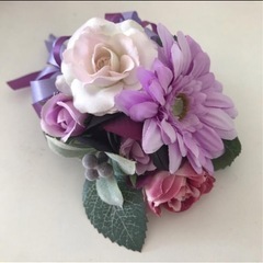 ブーケ、ブートニア、花冠セットの画像