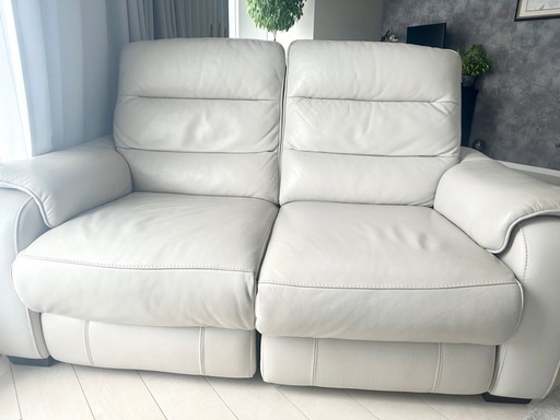 ニトリ電動リクライニング2人掛けソファ