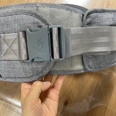 POGNAE ポグネー　ヒップシート　グレーの画像