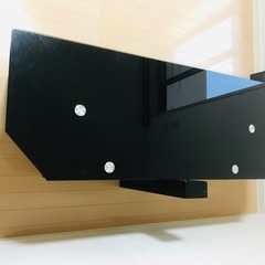 ガラスのテレビ台の画像