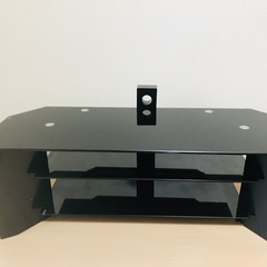 ガラスのテレビ台の画像