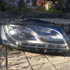 アウディ（audi）ヘッドライト✕２の画像