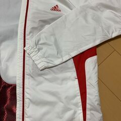 アディダス レディース ランニングジャケットの画像