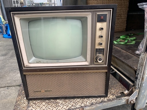 レトロ　ナショナル　ブラウン管テレビ　昭和