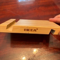 IKEA　タブレット置き