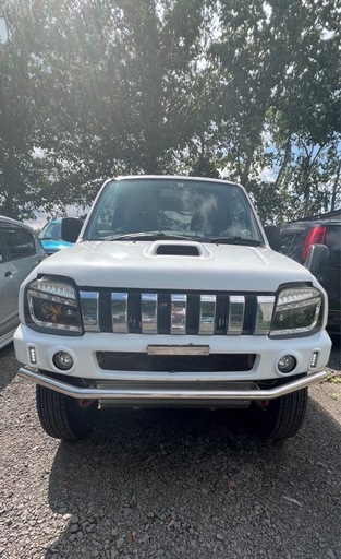 ジムニー　フロントバンパー