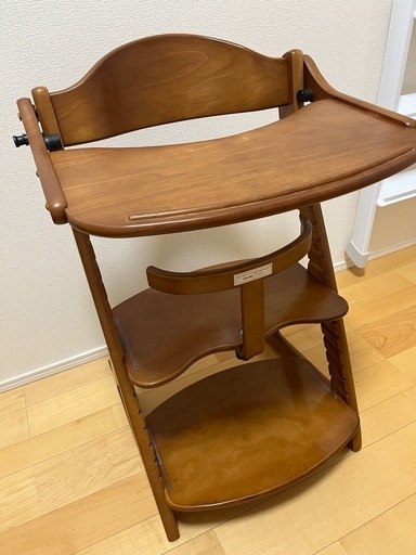 すくすくチェアプラス　ライトブラウン