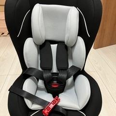 新生児から使えるチャイルドシート!綺麗の画像