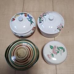 昭和レトロな蓋付き陶器入れ物4点セット