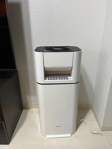 アイリスオーヤマ　除湿機　サーキュレーター