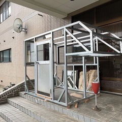軽トラ用キッチンカーの骨組みの画像