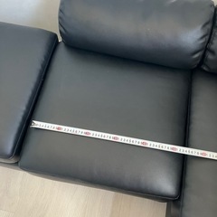 美品　　　ソファー　合皮黒　6人掛けの画像