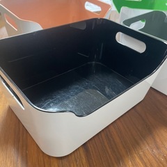 IKEA ケース4つの画像