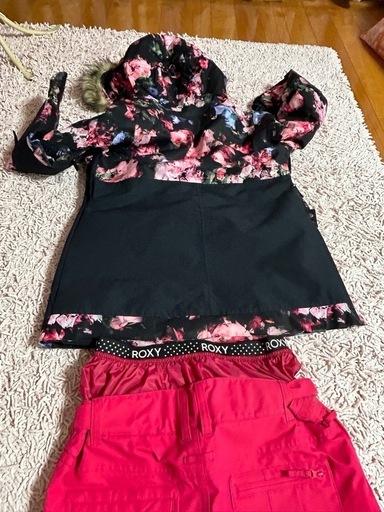スノーウェア　ロキシー ROXY ロキシー　ジャケット&パンツ　2シーズンのみ使用