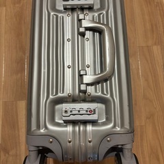 10月11日まで　
スーツケース　2泊