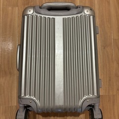 10月11日まで　
スーツケース　2泊の画像