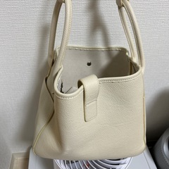 牛革バッグ 