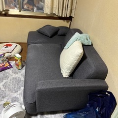 ソファ
