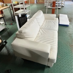 ソファ ホワイト 白 インテリアの画像