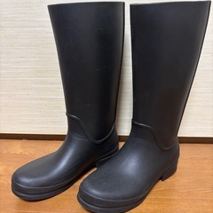 レインブーツ　クロックス
