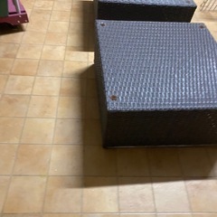 ラタン調テーブル2個セットの画像