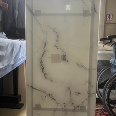 ニトリ　ガラステーブル　最終値下げ
