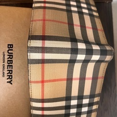 Burberry  二つ折り財布の画像