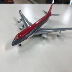 ★ジモティ割引あり★ヘルバ ノースウェスト航空 1/500 B7...