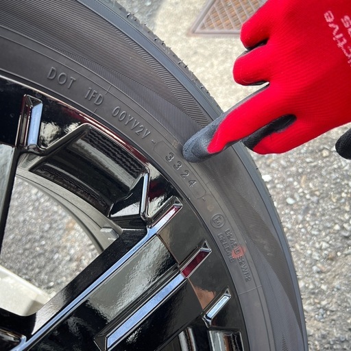 【新車外し】デリカD5 Chamonix  純正タイヤホイールセット