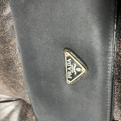 プラダ　財布の画像