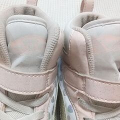 ☆大きくロゴ入り☆比較的美品です☆ VANS スニーカー 子供 キッズ 22cmの画像