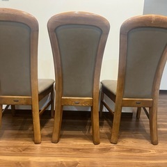 ダイニングチェア三脚の画像