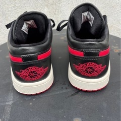 26㎝NIKEエアジョーダンレトロ1LOWカット?プロフ必読