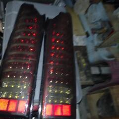 200系ハイエース　テールランプの画像