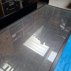 リビングテーブルの画像