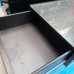 リビングテーブルの画像