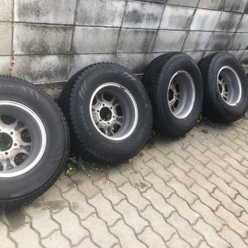 値下！デリカ　スペースギア　スタッドレスタイヤ