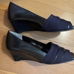 パンプス、靴、23.5cmの画像