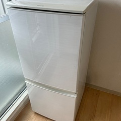 ⭐️2017年　137ℓ SHARP冷凍冷蔵庫　美品です⭐️の画像