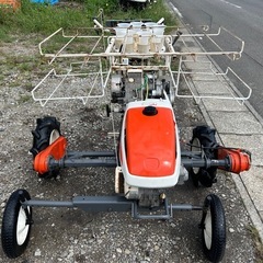 クボタ 野菜移植機 KP1K-120WL ベジータキッド 自走式 移植機 ポット 苗 野菜 2.4馬力 畑 苗植え 植付 ポット苗 移植　簡易始動動画ありの画像