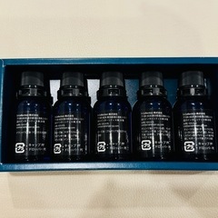 【中古美品】①エッセンシャルオイル(精油)-5本セット(イランイラン/ローズ等)の画像