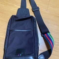 ポールスミス　Paul Smith   黒色　ボディーバッグ