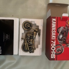 Kawasaki 750RS 模型の画像