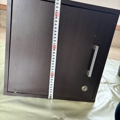 カラーボックス　一段　鍵付きの画像