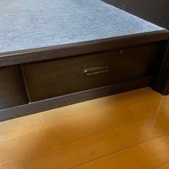 ダークブラウン 木製 セミダブルベッドフレーム 引き出し付きの画像