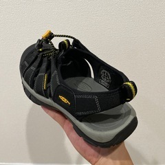 KEENサンダル(箱付き)の画像