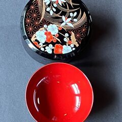 アンティークな食器