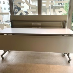 OKAMURA製 ミーティングテーブル 長机　2脚ありの画像
