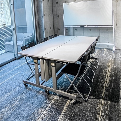 OKAMURA製 ミーティングテーブル 長机　2脚あり