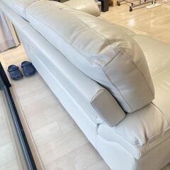 ニトリ レザーソファ オフホワイト 中野区南台にて取引の画像